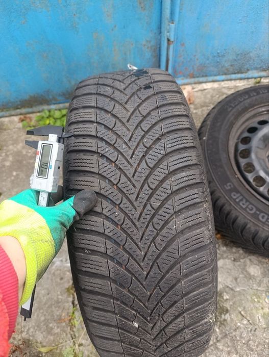 Зима 215/60 R16 99H XL Semperit Speed-Grip 5, Португалія, 2024 рік, 7м