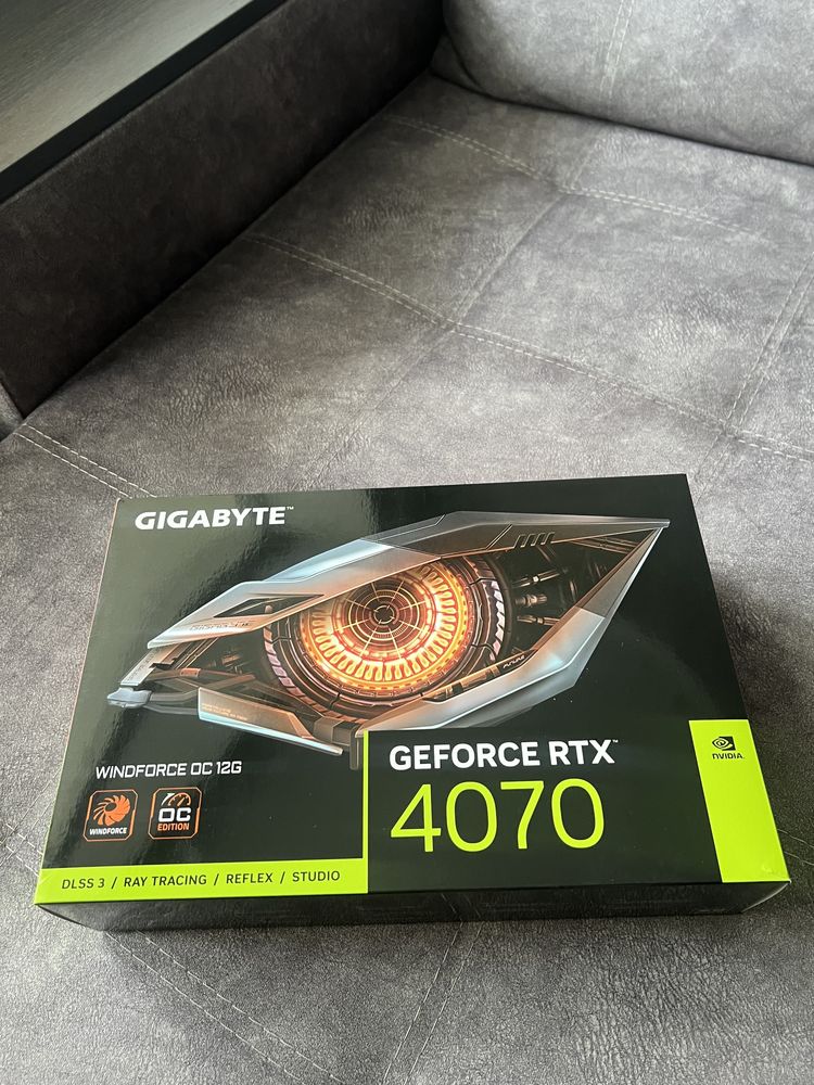 Відеокарта Gigabyte GeForce RTX 4070 WindForce OC 12G
