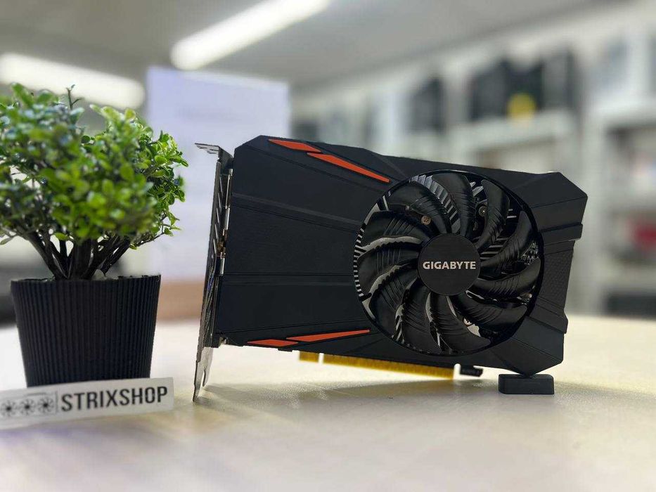 ГАРАНТІЯ 3 МІСЯЦІ!Відеокарта Gigabyte GTX 1050Ti 4Gb D5 Б/в