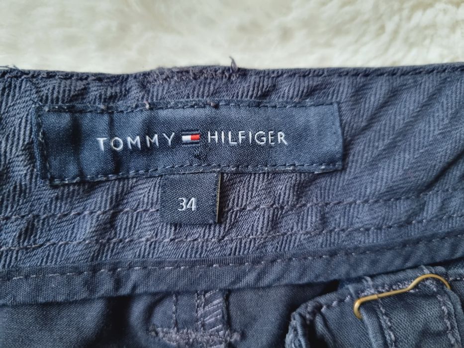Tommy Hilfiger - spodnie materiałowe  CZYTAJ OPIS.  Pas 98cm
