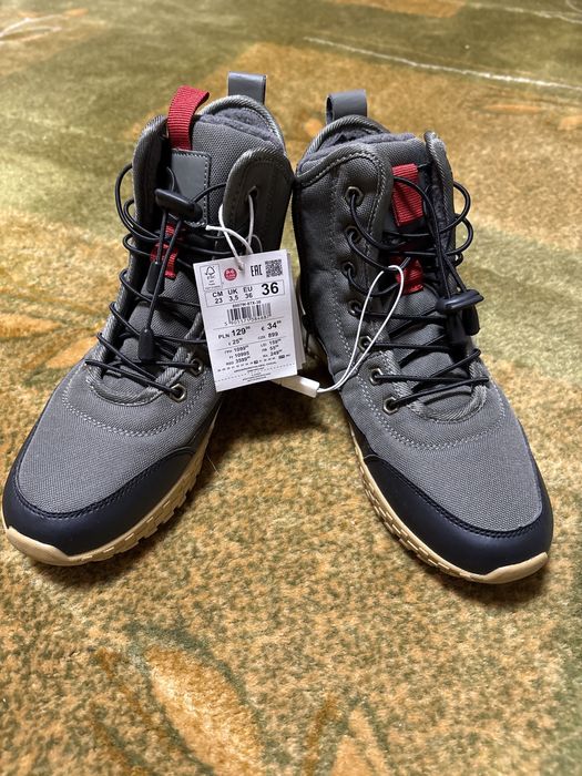 Зимні черевики reserved нові