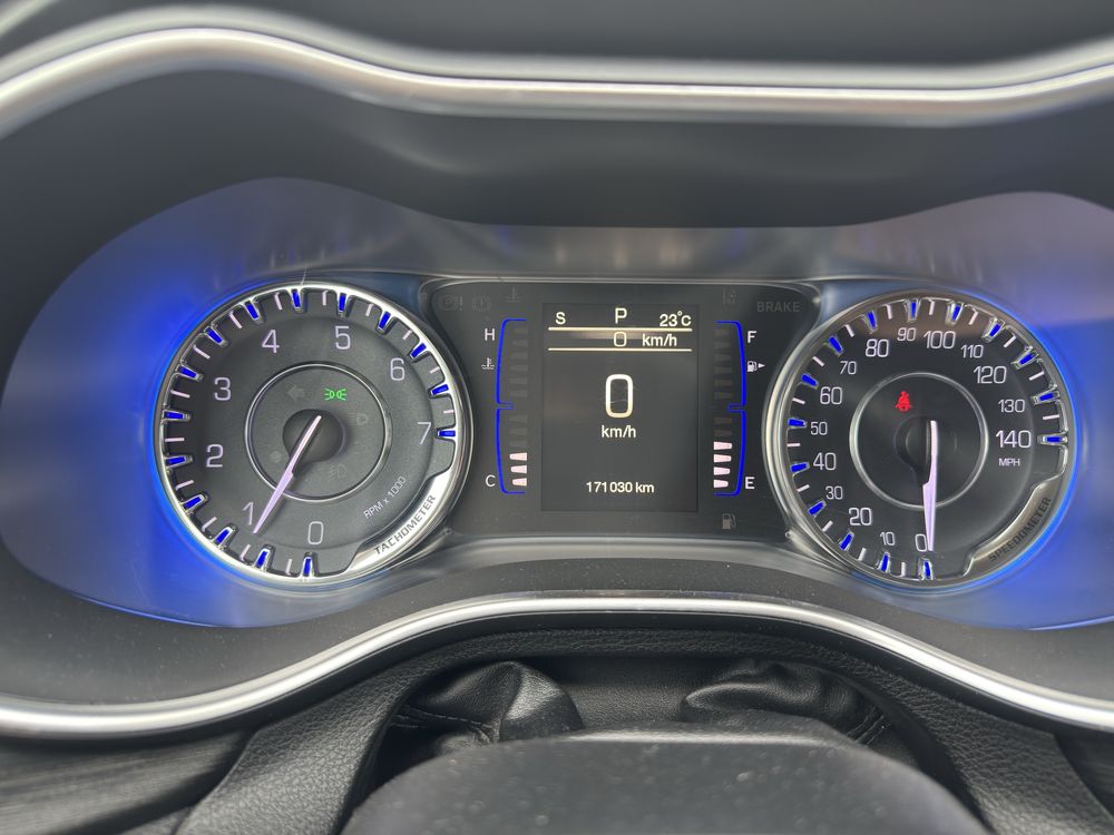 Chrysler 200 2.4 2015