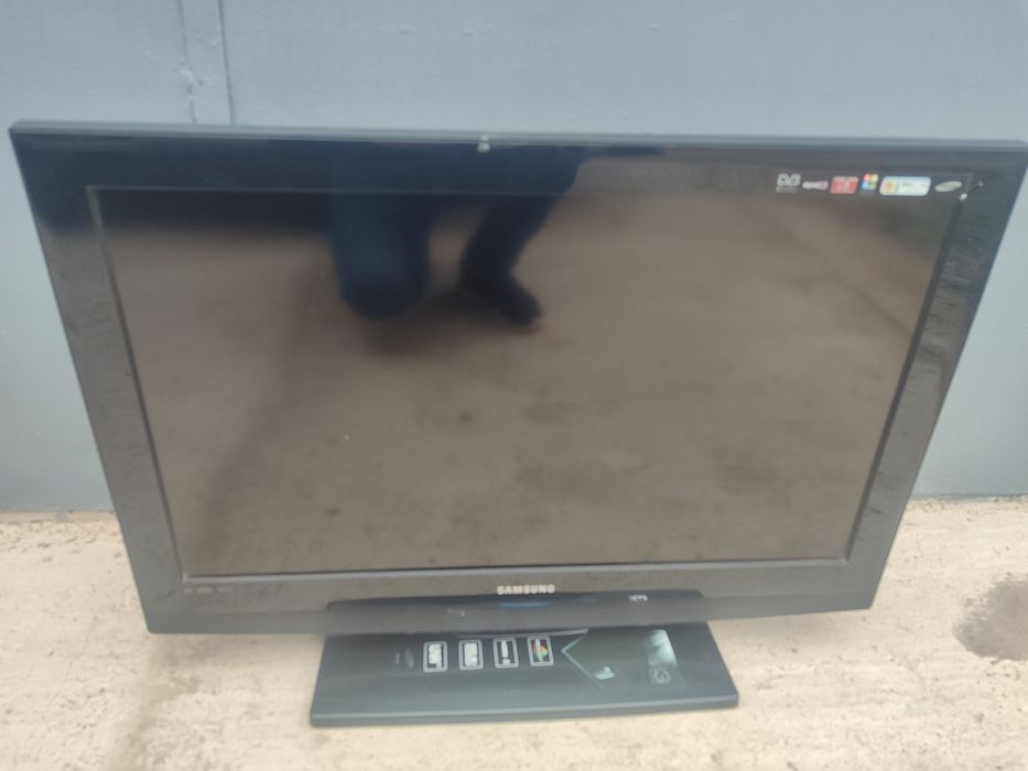 Продам телевизор Самсунг 32