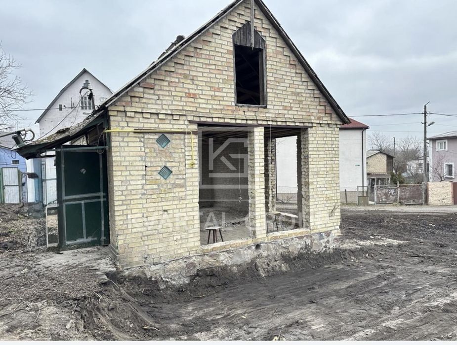 Земельна ділянка в Ірпені з комунікаціями