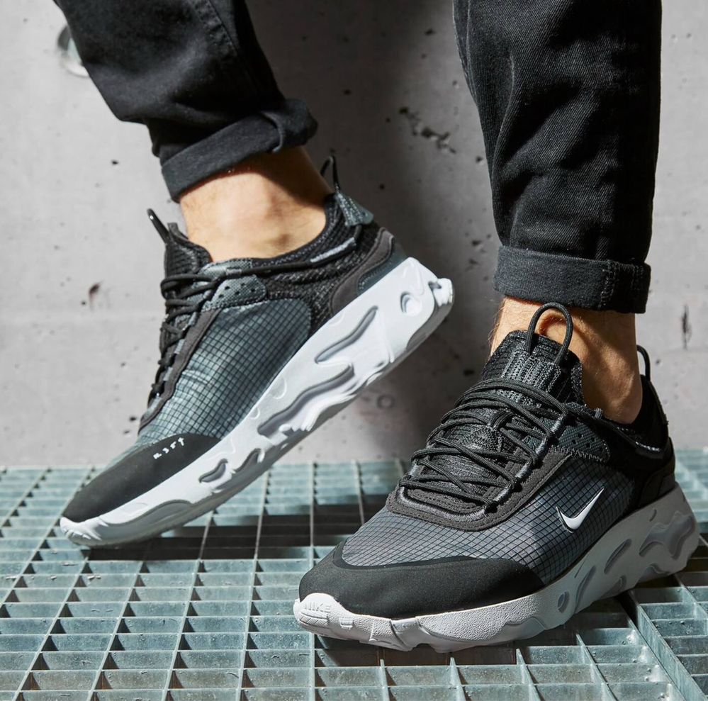 Кроссовки Nike React Live
