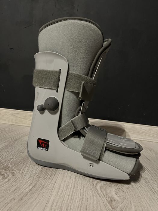 Orteza walker. But ortopedtczny.