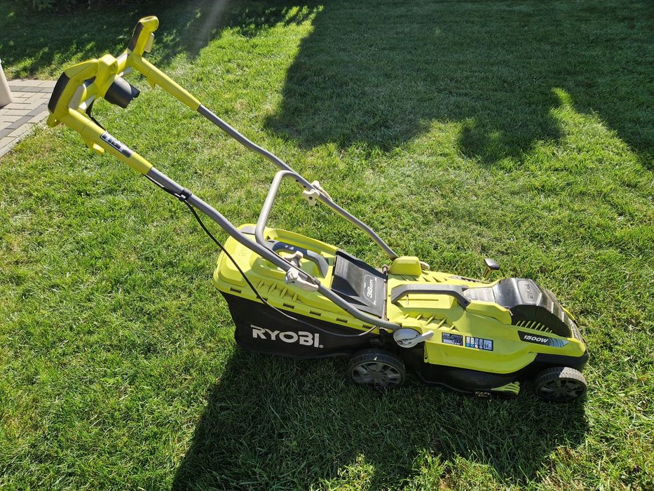 Kosiarka Ryobi RLM15E36H