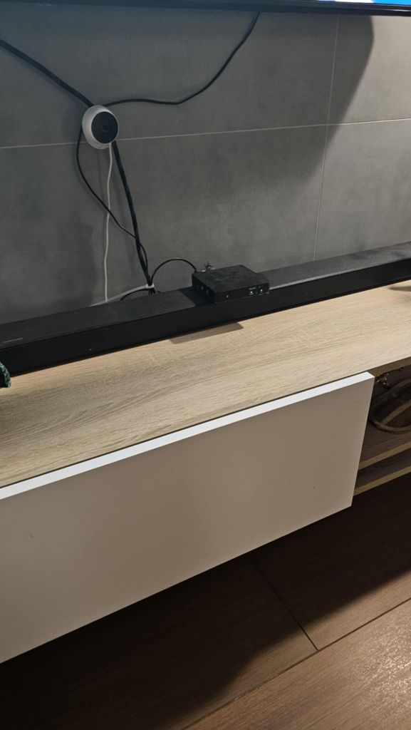 Soundbar Samsung + subwoofer
Przedmiotem sprzedaży jest: 
Samsung hw-n