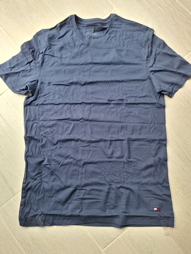 Футболка чоловіча TOMMY HILFIGER. Розмір S, М, L, XL. У наборі 3 штуки