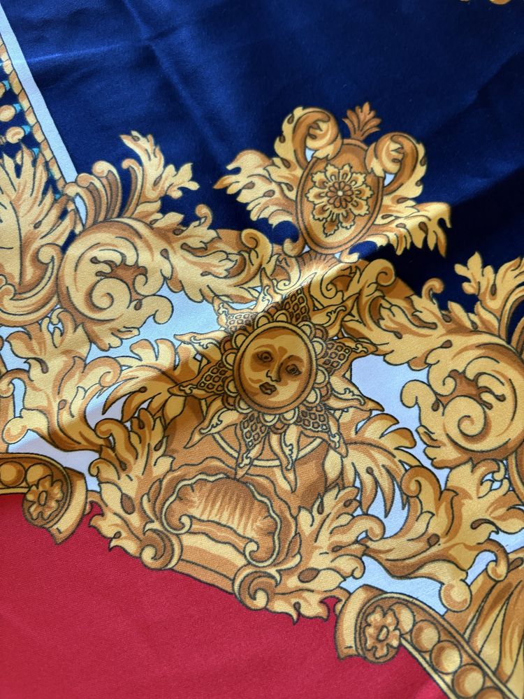 Apaszka jak versus versace barok zdobiona satyna