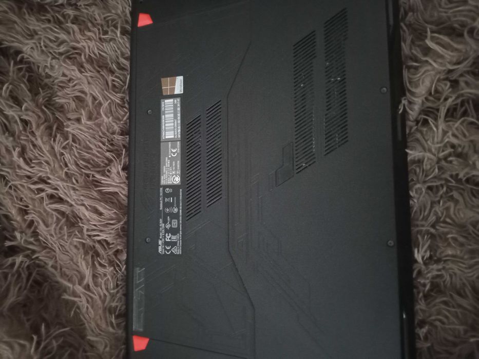 Laptop ASUS ROG intel i5 GTX 1050 16GB RAM