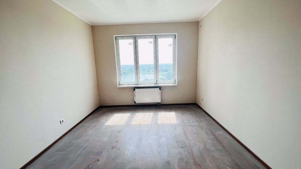 Ревуцького 54-Б, 1-к.кв 47,5м2 з обробкою та видом на озеро, h-2,70
