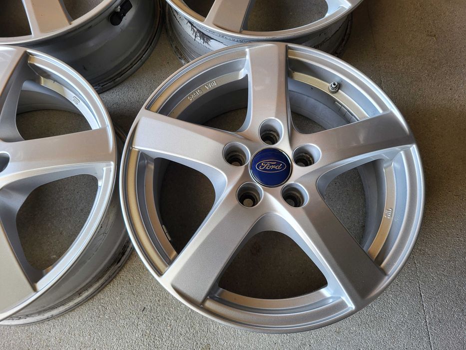 [828] Felgi aluminiowe FORD 16 Cali 5x108 Mondeo Focus C-max B-max