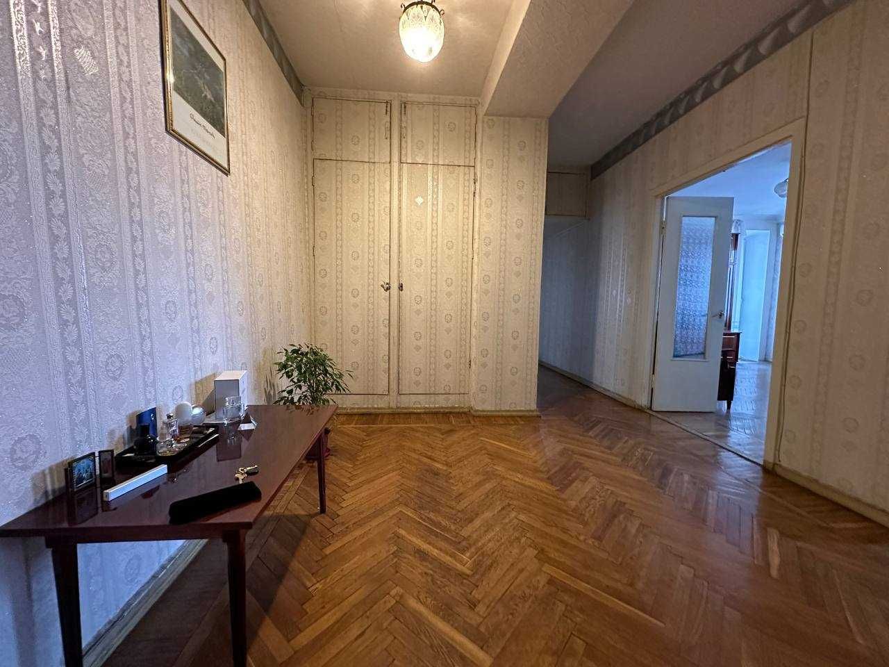 Продам Центр 3 ком квартира Дзержинского Вернадского 33 105 м2