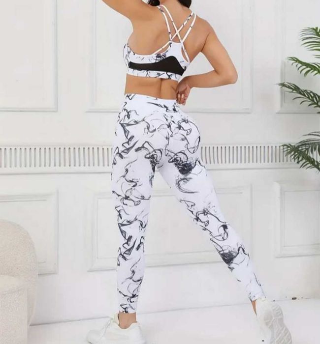 Жіночий комбінезон розмір М