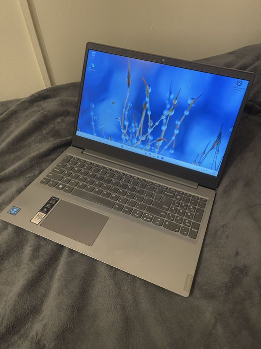 Lenovo ideapad S145 intel Pentium 8 gb