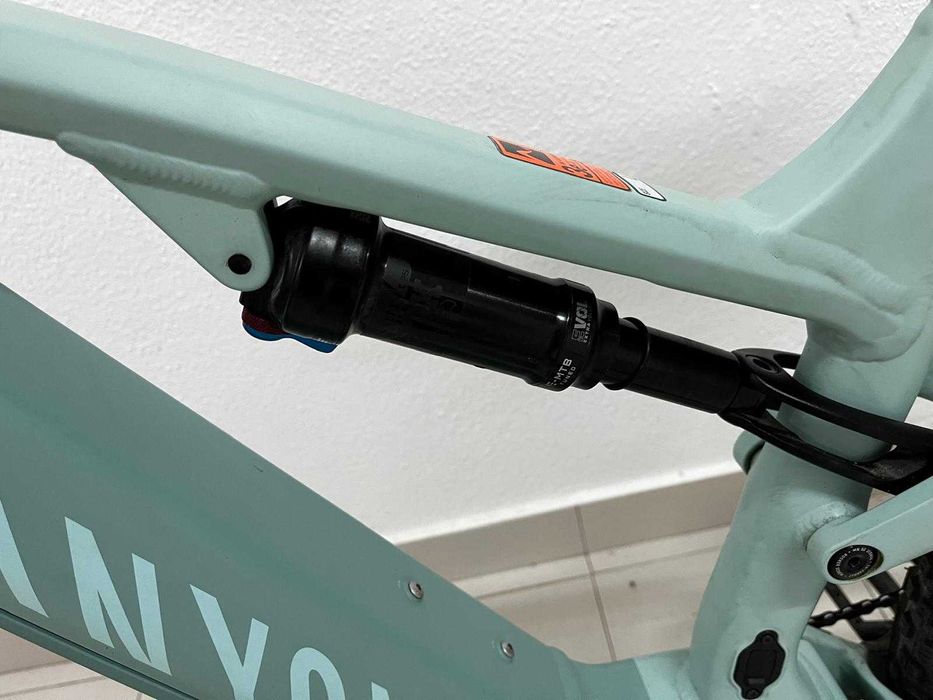 Bicicleta elétrica Canyon Neuron ON 6 -  quase nova - apenas 506 km