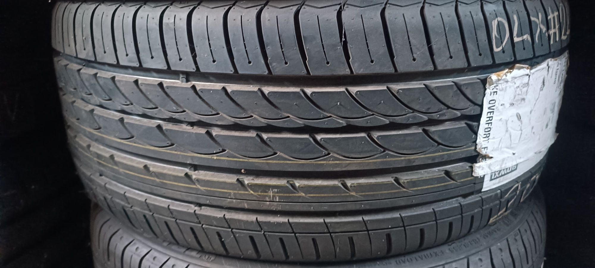 Opony letnie 245/30/20 Jarbet #22