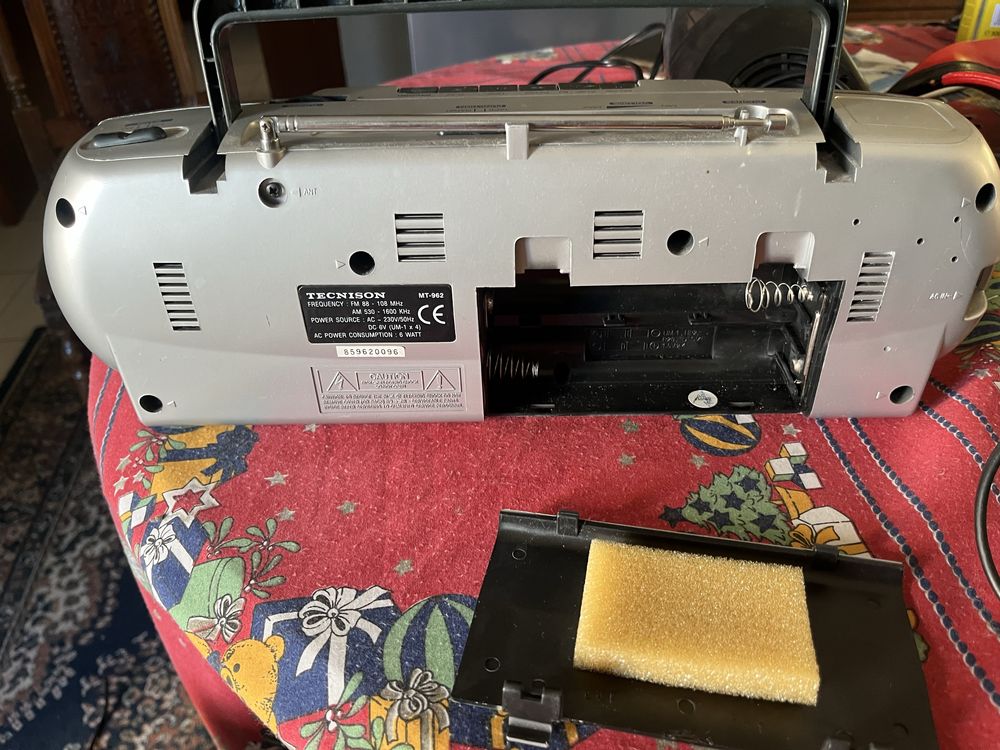 Radio semi-novo com antena