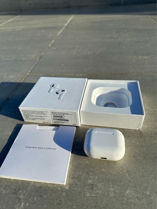 Auriculares 3 geração novos e selados