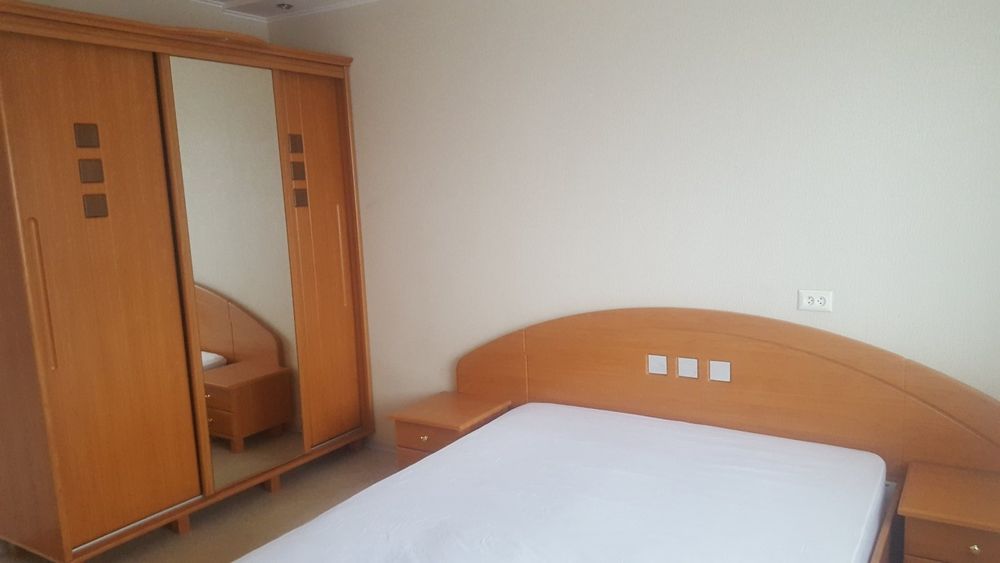 Сдам 3 кв Салтовское Шоссе 7000+ сч. Отопл. не платим. Можно вокнных.