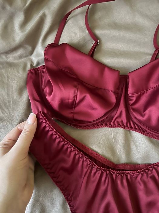 Комплект жіночої білизни