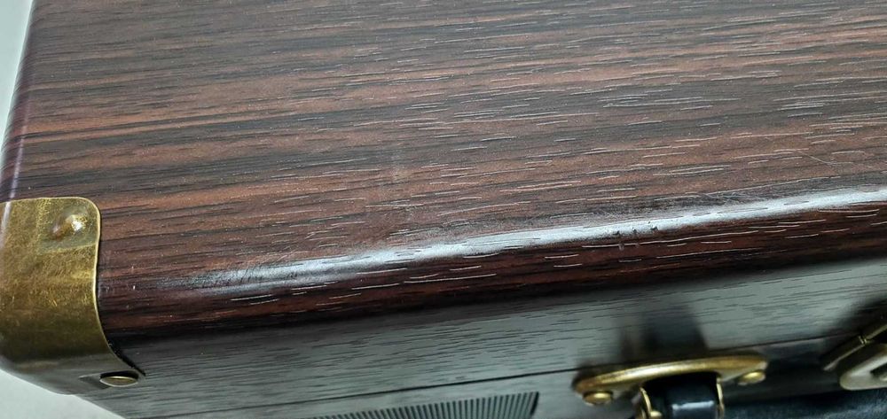 Проигрыватель пластинок в портфеле из темного дерева Fenton RP115B