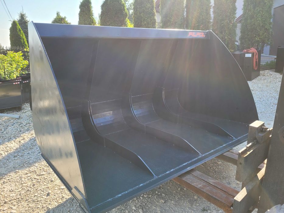 Łyżka/ łycha  objętościowa do zboża do ładowarki/ ciągnika Szufla