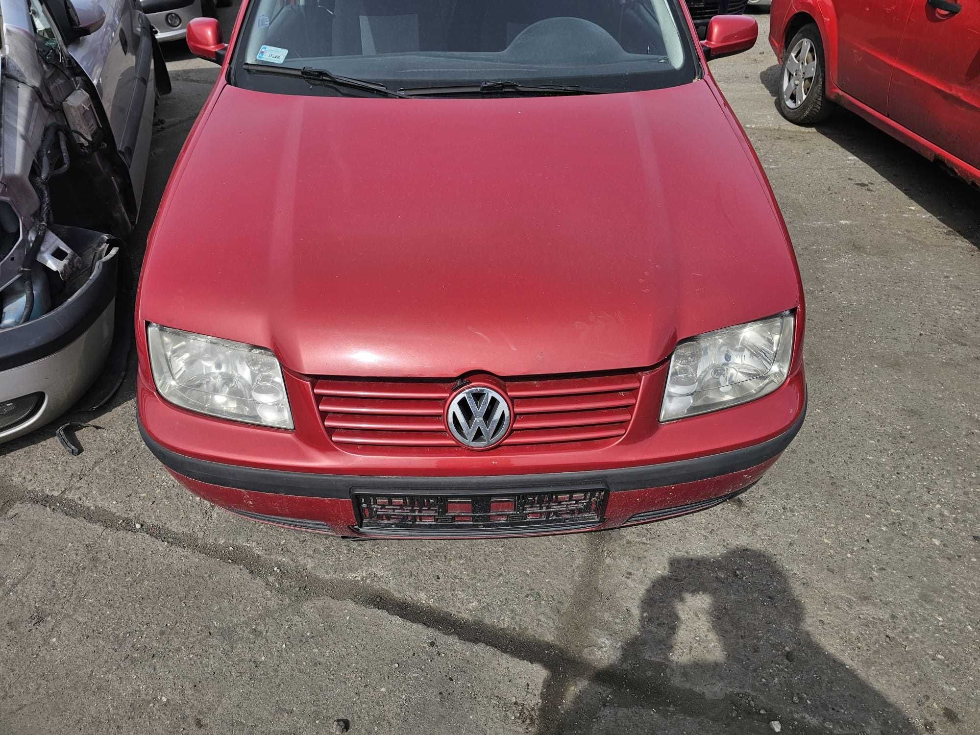 Maska Volkswagen Bora 2001