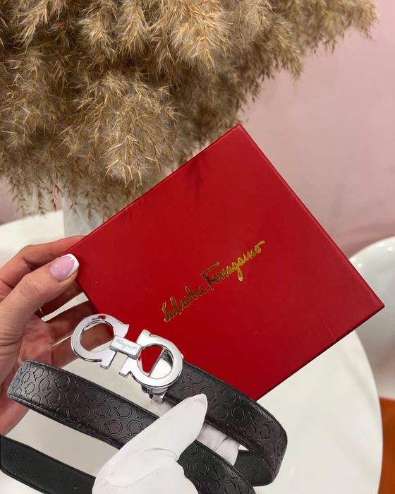 Ремень savatore ferragamo новий