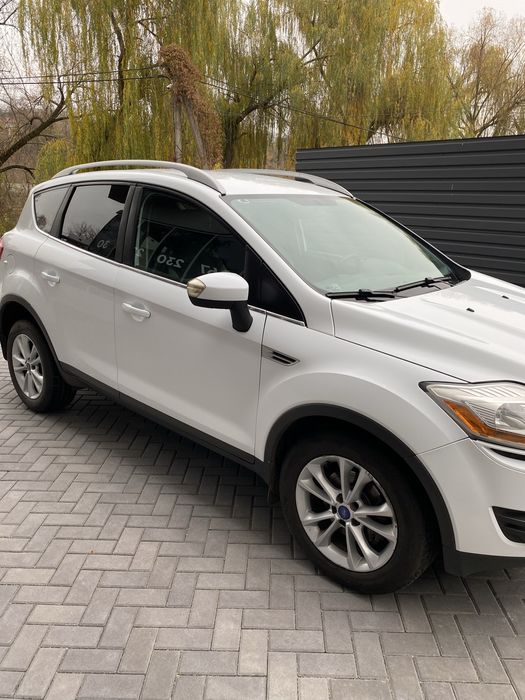 Продам Ford Kuga 2012