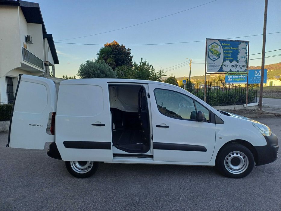Carrinha PEUGEOT PARTNER II 1.6 HDI 75 cv 3L de 2016