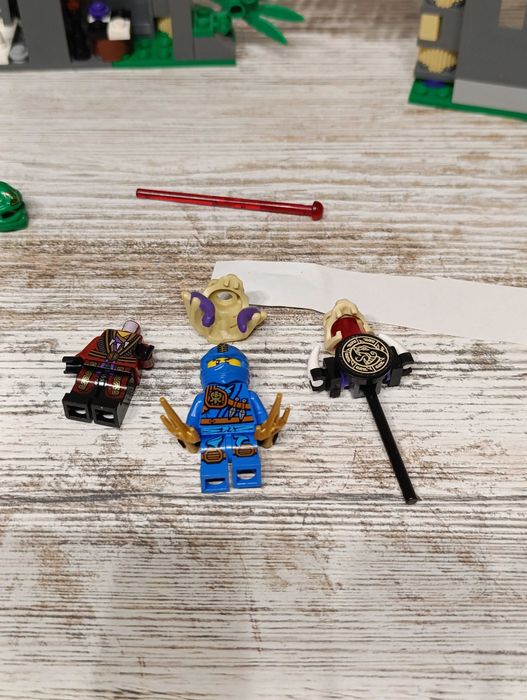 Lego 70749 Enter the Serpent (Ninjago) Wężowe wrota