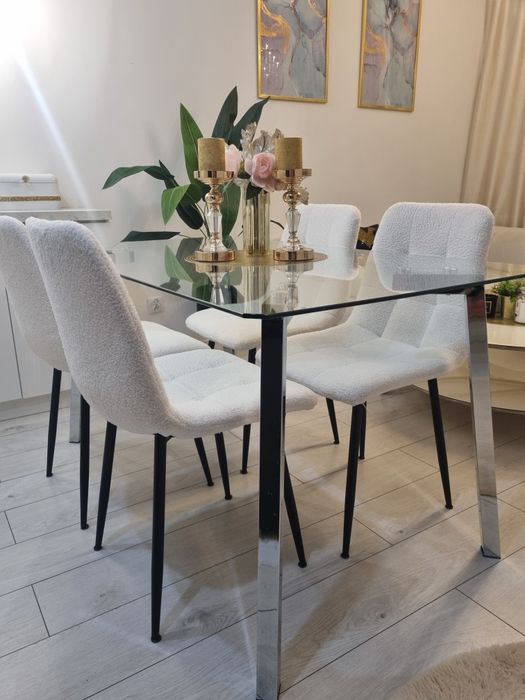 Sprzedam zestaw stół +4 krzesła