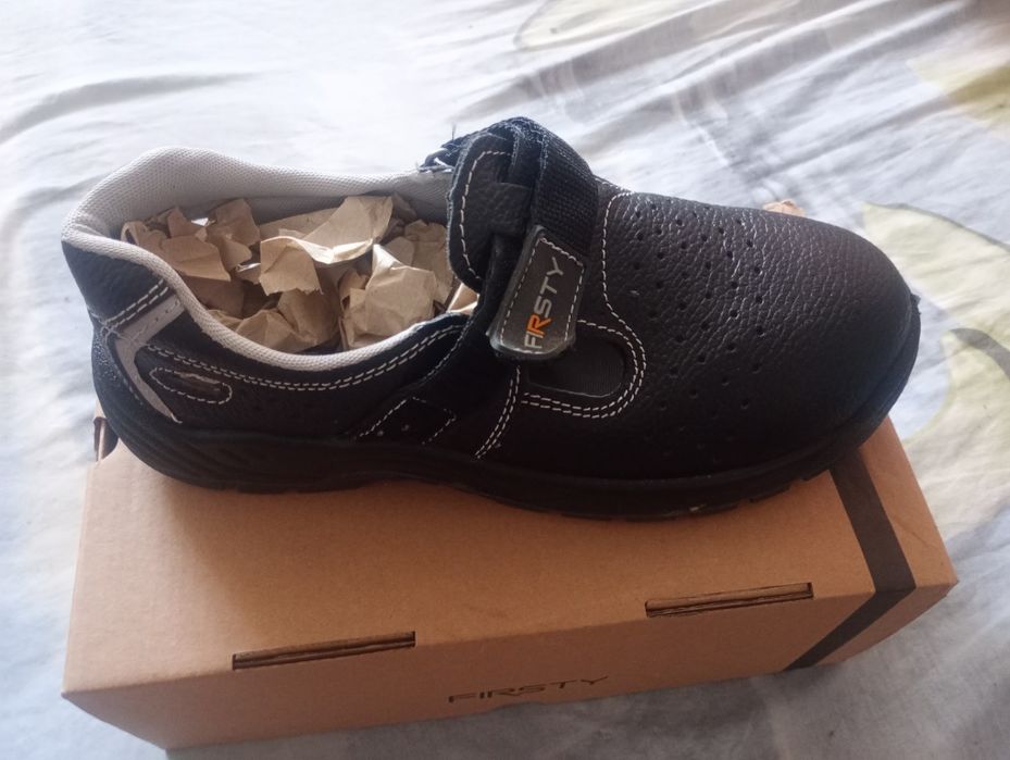 Взуття робоче Firsty