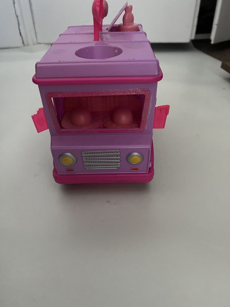 Samochod num noms