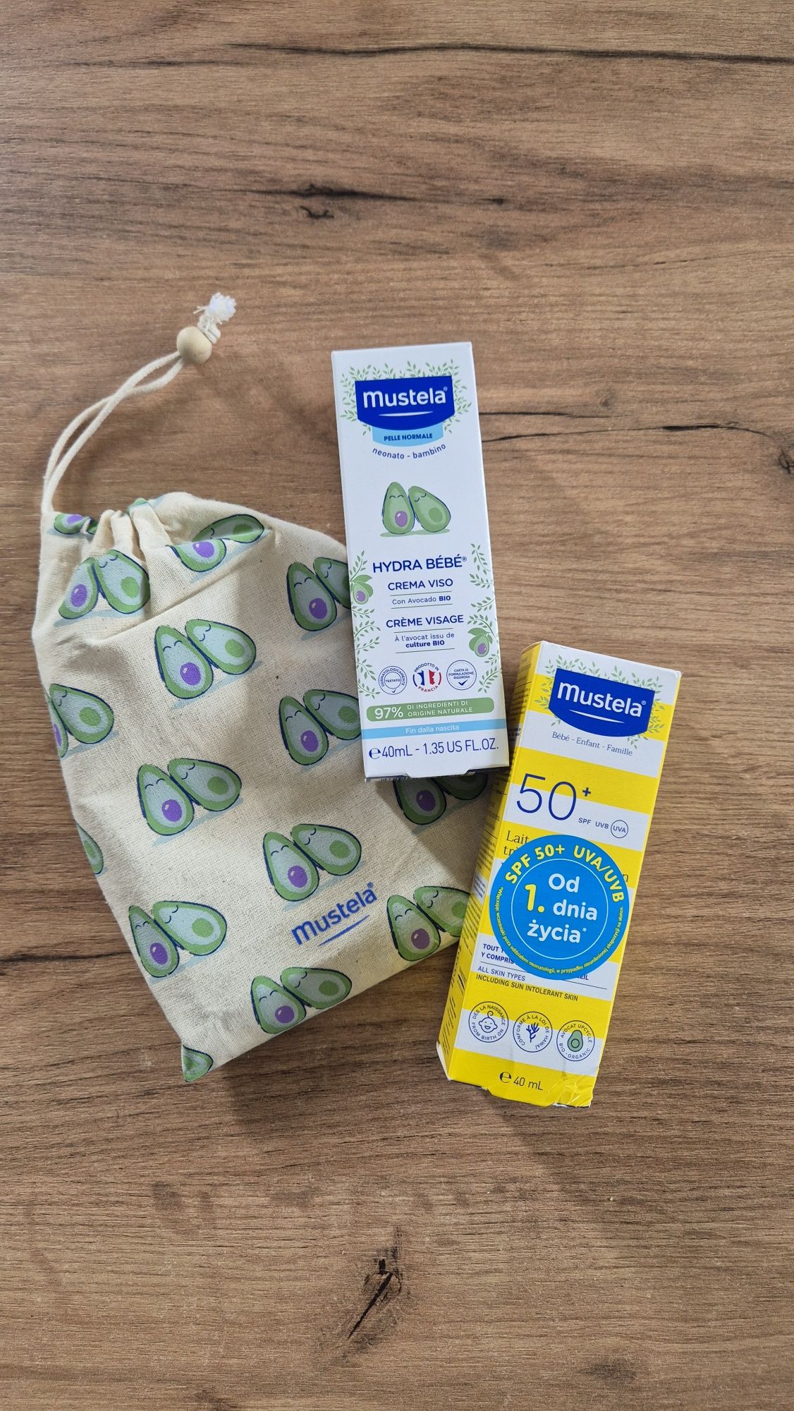 Zestaw Mustela mleczko + krem