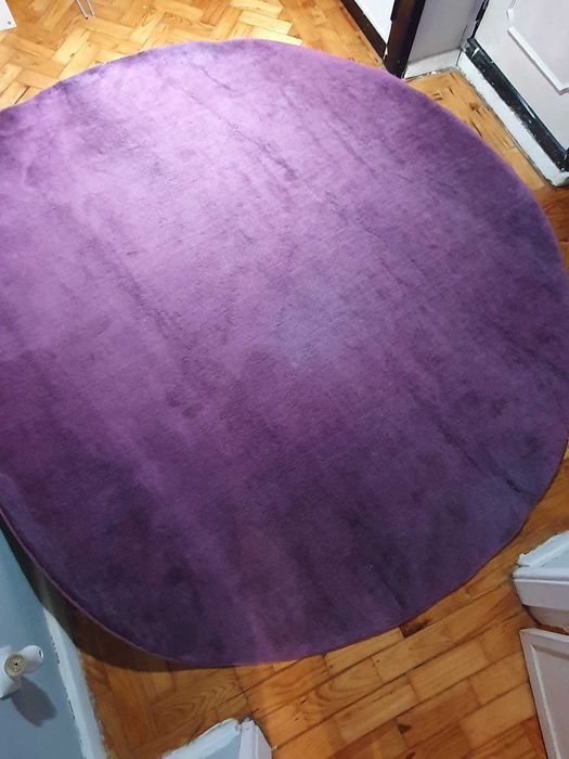 Tapete Roxo Grande - Ótimo Estado!