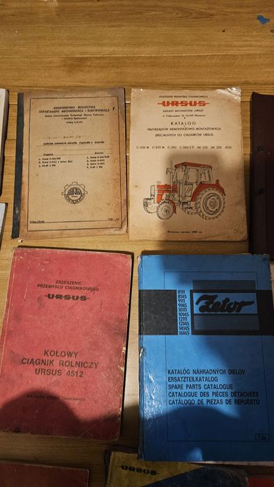 Ksiązka do napraw ciągników prl stare ksiązki kolekcjonerskie ursus mf