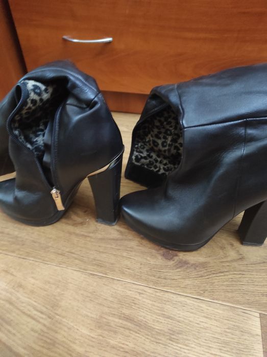 Сапожки женские кожа