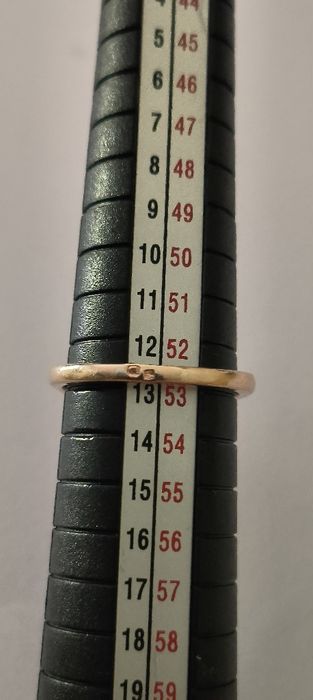 Anel em prata com pedras