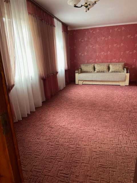 Продам будинок. Центр.