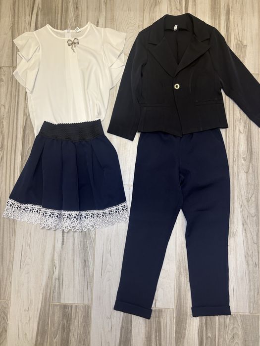 Костюм для дівчинки шкільний