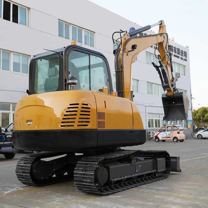 Koparka  gąsienicowa  Gunter Grossmann GG6000. Nowa