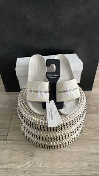 Calvin Klein Jeans klapki slide swim women eggshell 40