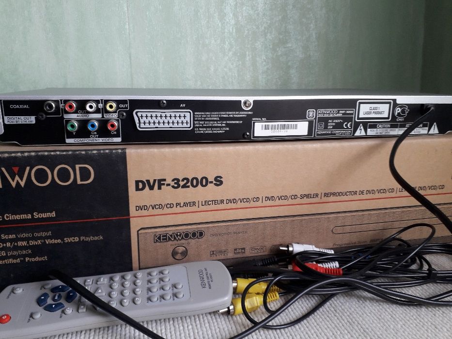 Проигрыватель дисков DVD/VCD/CD DVF-3200S