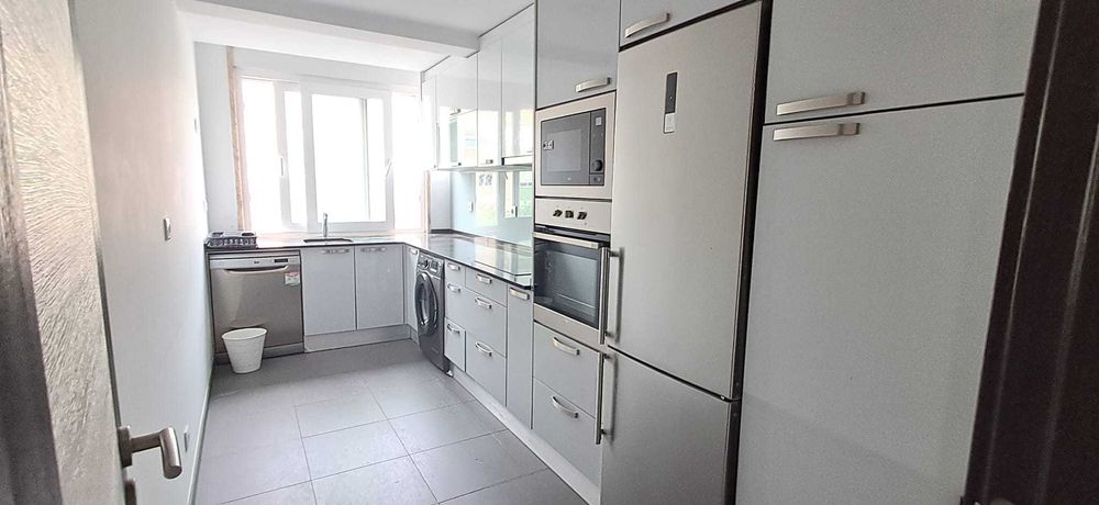 T2 renovado em ótima zona da Figueirinha, Oeiras