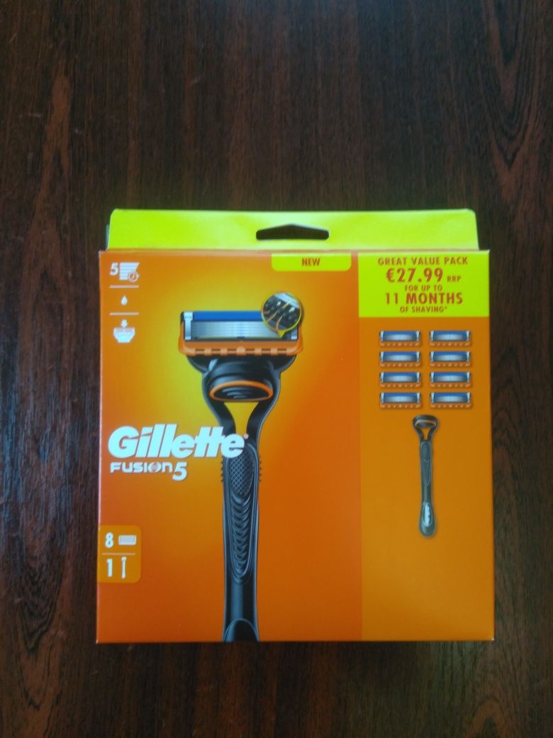 Станок на 5 лез Gillette Fusion +8 касет