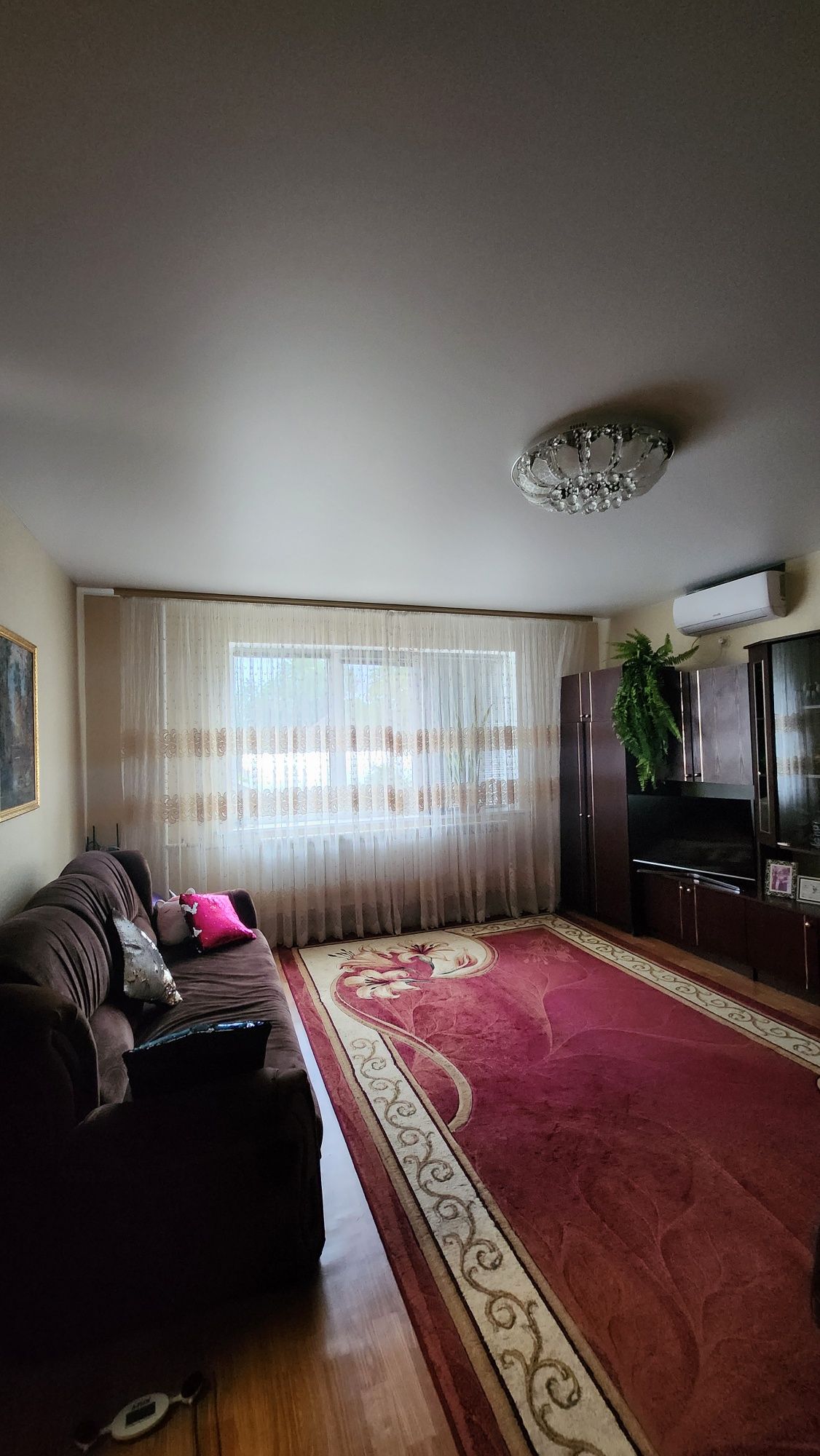 Продам дом.3 жилых этажа,230 кв.м.