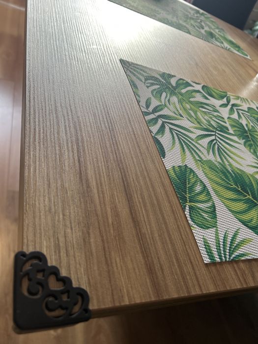 Stół z funkcja rozkladania + krzesla